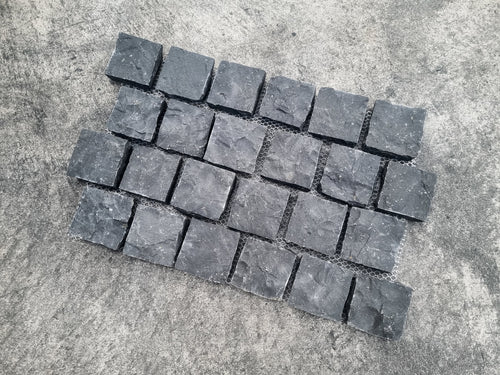 Basalt Natural Split Cobbles on Mesh (Brick Lay) – 600 x 390 x 30mm