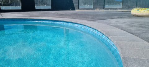 Grey Granite Bullnose Coping (Flamed) – 200(B) x 200 x 40mm