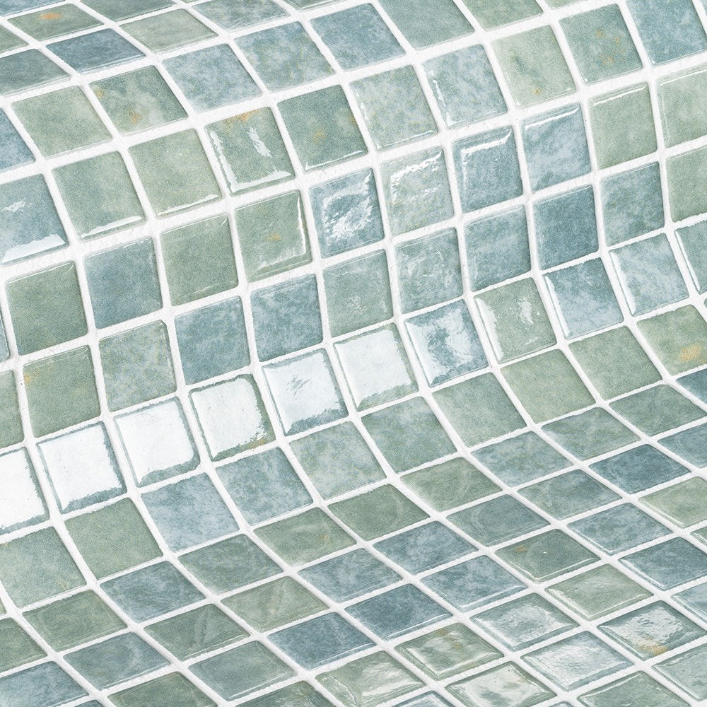 Ezarri Peridot Glass Mosaic – 25 x 25mm